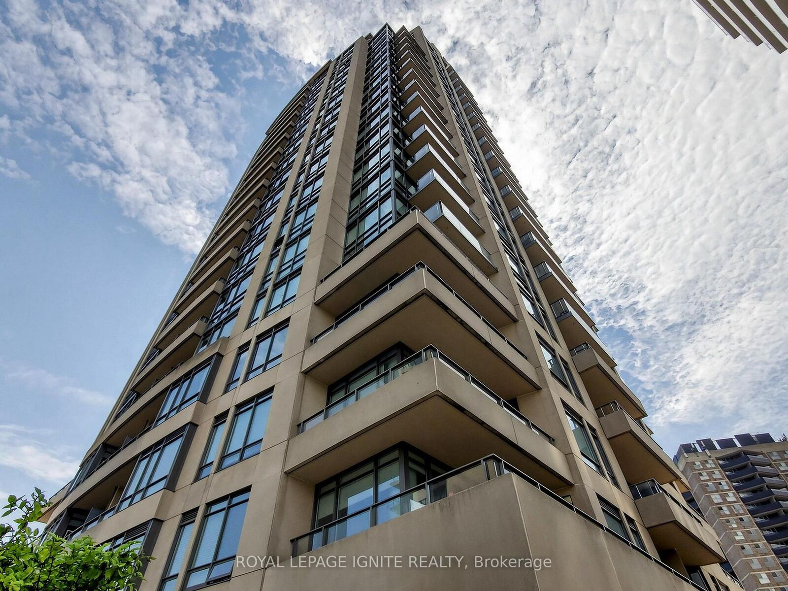 Property Photo:  500 St.clair Avenue W 204  ON M6C 1A8 