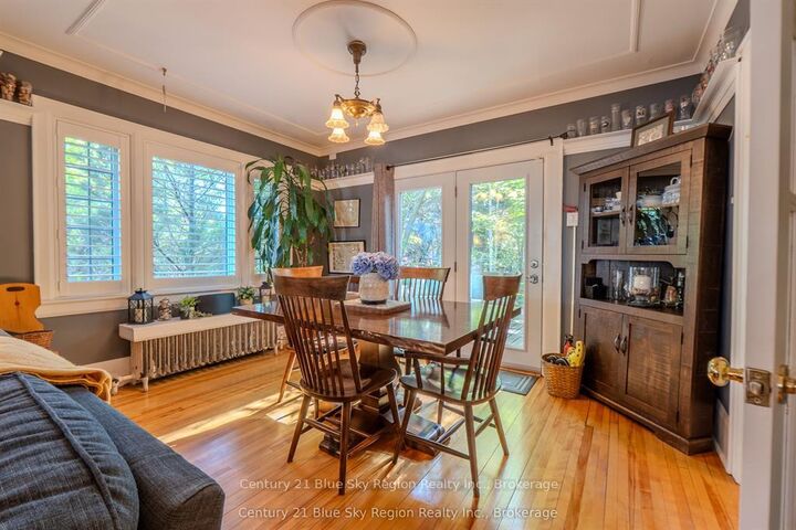 Property Photo:  430 Kehoe Street  ON P1B 5V6 