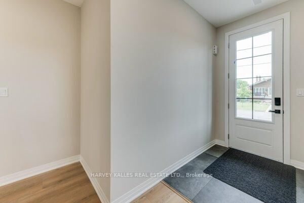 Property Photo:  165 Spalding Road Main  ON M3K 1K3 