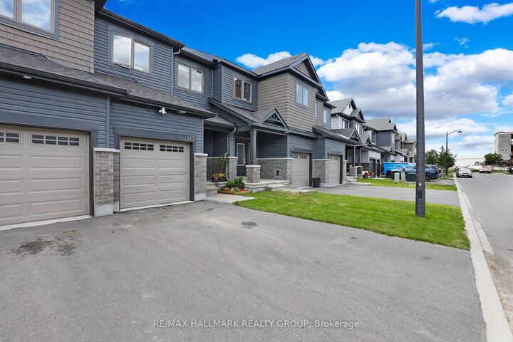 Property Photo: 545 Enclave Lane ON K4K 0M8