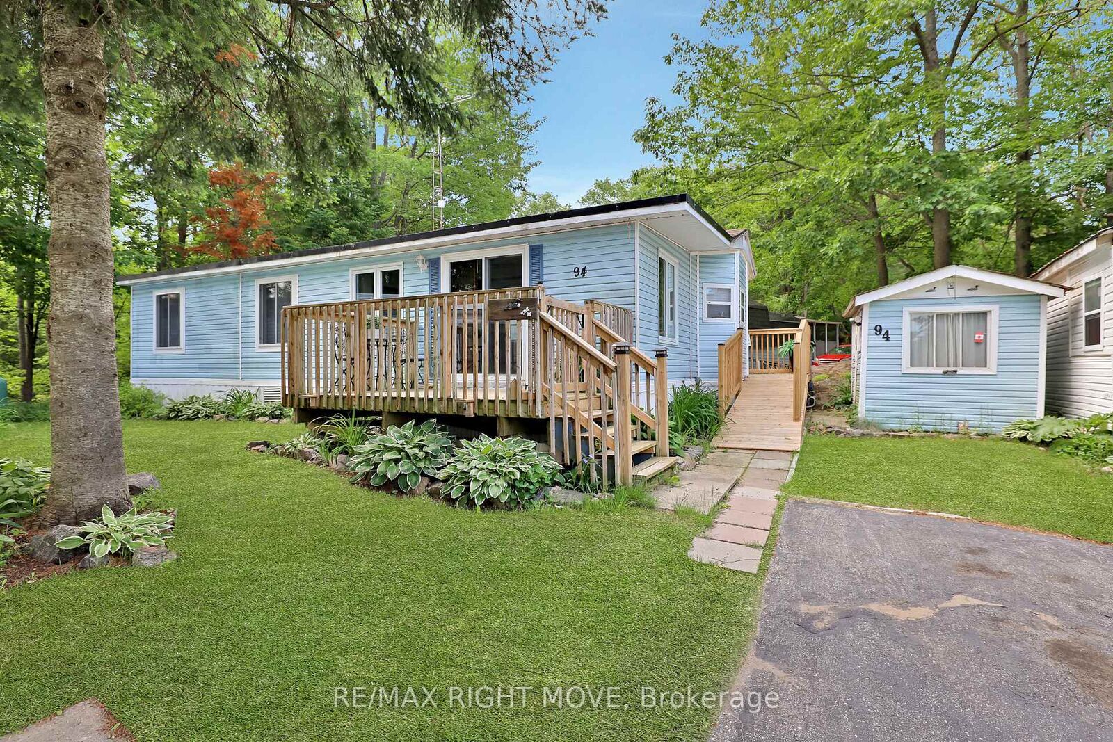 Property Photo: 1007 Racoon Road 94 ON P1P 0C5