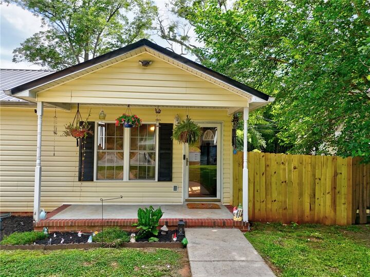 Property Photo:  1020 Elizabeth Street  SC 29624 