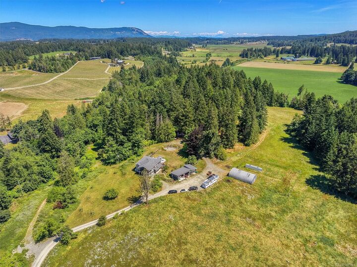 Property Photo: 4370 Moss Rd BC V9L 6M4