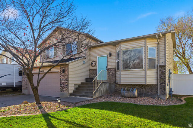 Property Photo:  2034 S 1600 W  UT 84087 