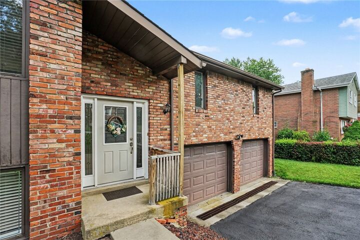 Property Photo: 4446 Marywood Dr PA 15146
