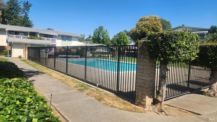 Property Photo:  1625 Park Lane 17  CA 94533 