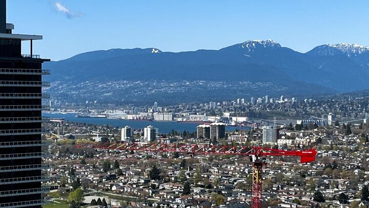 Property Photo:  4650 Brentwood Boulevard 5204  BC V5C 0M3 