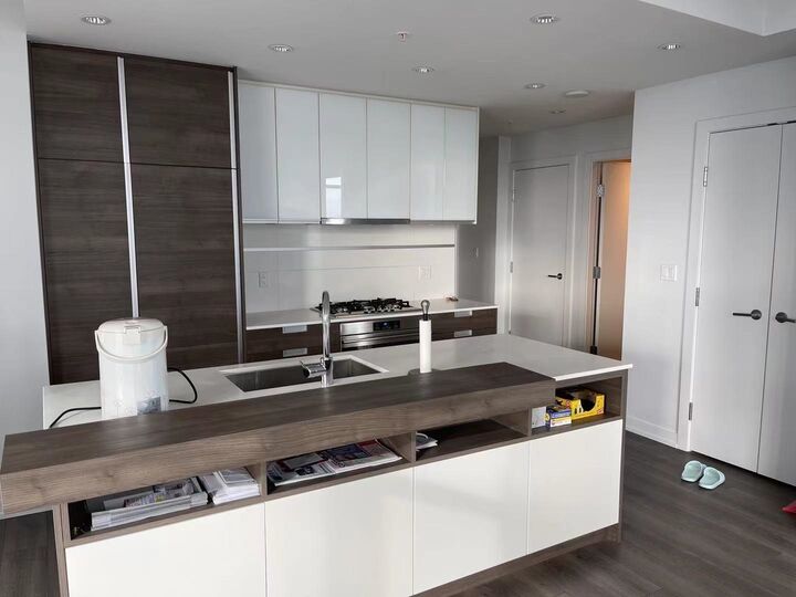 Property Photo:  4688 Kingsway Way  BC V5H 4L9 