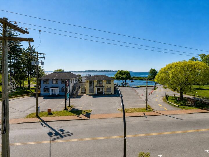 Property Photo:  15777 Marine Drive 311  BC V4B 1E5 