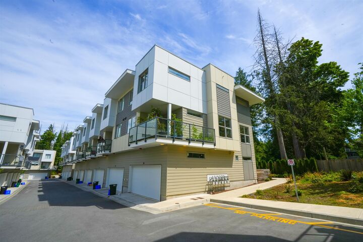 12585 104A Avenue 38 — photo 1