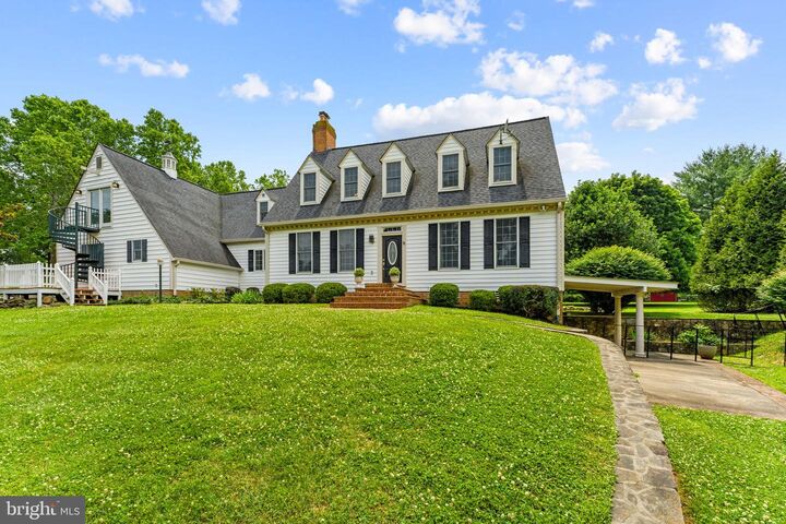 Property Photo:  19725 Woodtrail Road  VA 20141 