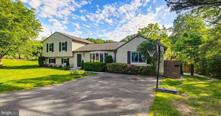 Property Photo:  4709 Hale Haven Drive  MD 21043 