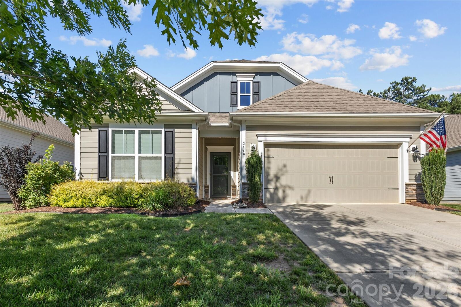 Property Photo:  2449 Seagull Drive  NC 28037 