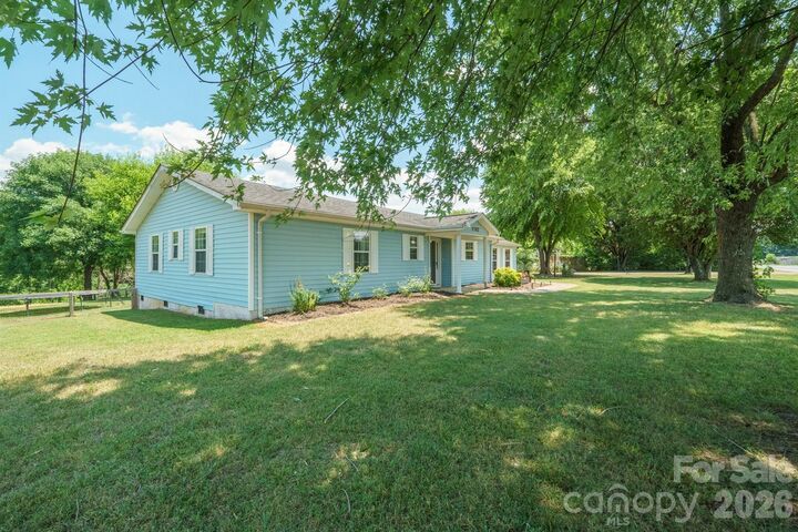 Property Photo:  1782 Cat Square Road  NC 28168 