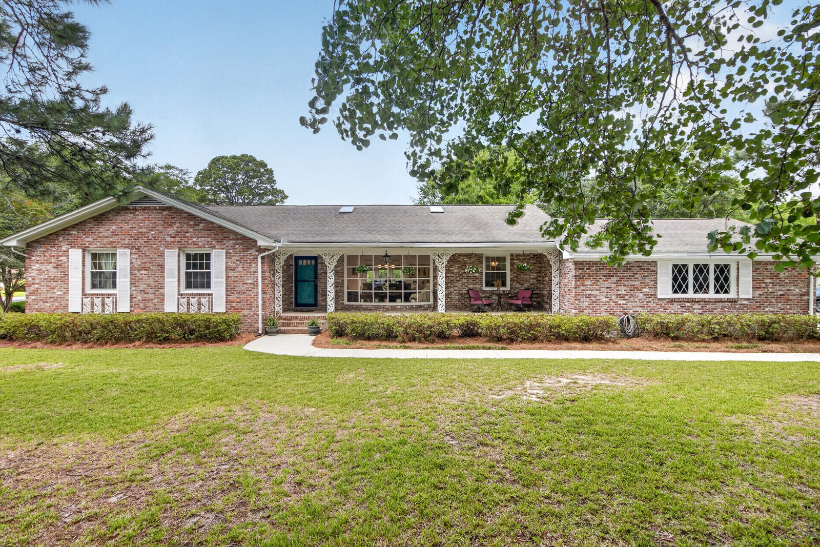 Property Photo:  403 Rotherwood Drive  SC 29407 