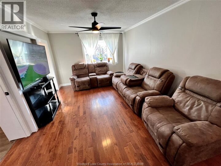 Property Photo:  600 Park Street West 1  ON N9A 5V6 