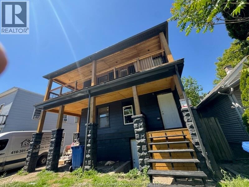Property Photo:  945 Wellington Avenue 4  ON N9A 5K2 
