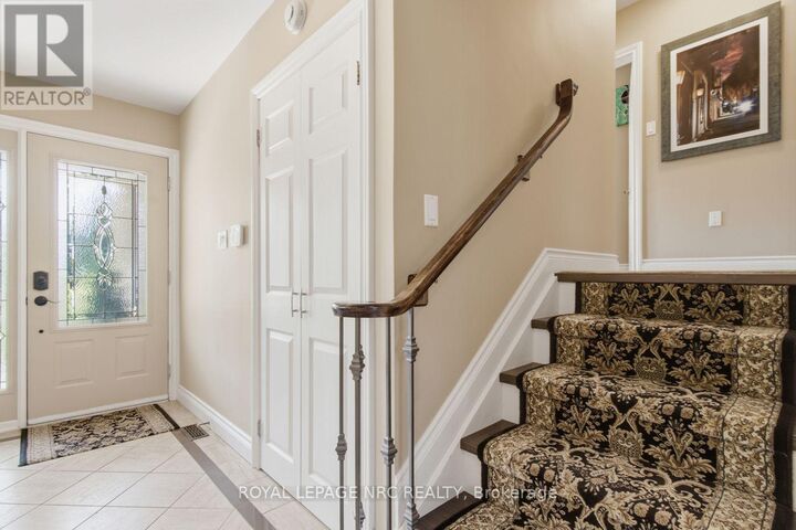 Property Photo:  7 King'S Grant Court West  ON L2N 2S2 