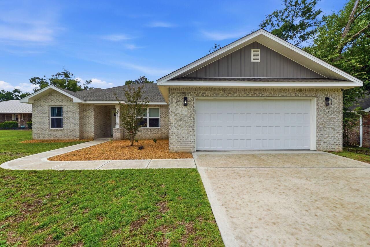 Property Photo:  3228 Twilight Drive  FL 32539 