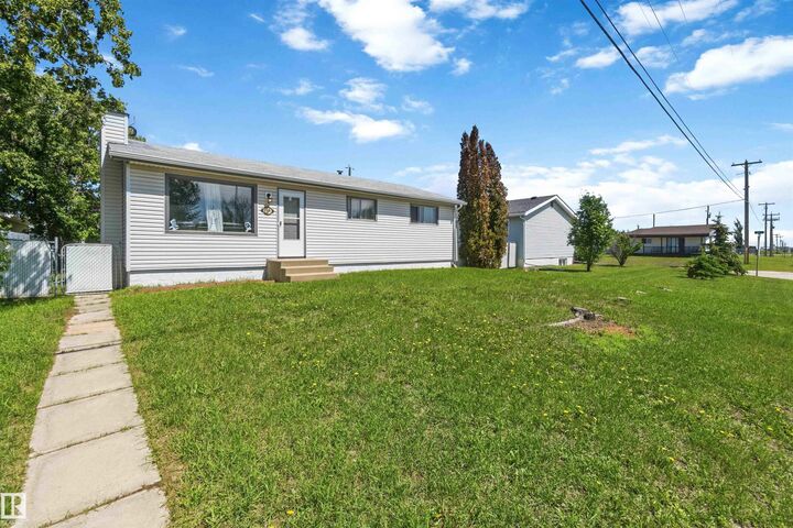 Property Photo:  4608 48 Avenue  AB T0A 2W0 