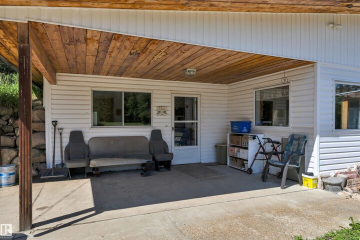Property Photo:  50450 Rge Rd 233 90  AB T4X 0L4 