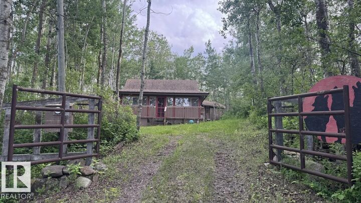 428 11121 Twp Road 595 — photo 1