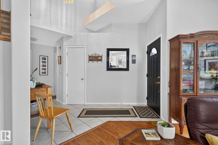 Property Photo:  5939 157 Avenue NW  AB T5Y 2M8 
