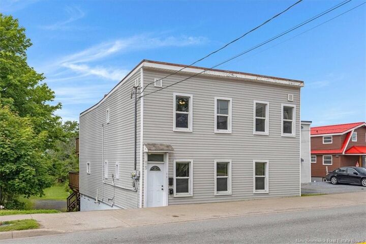 Property Photo:  55 Somerset Street  NB E2K 2X5 