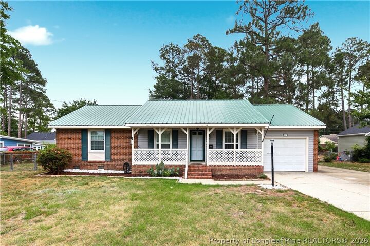 Property Photo:  547 Farmview Drive  NC 28311 
