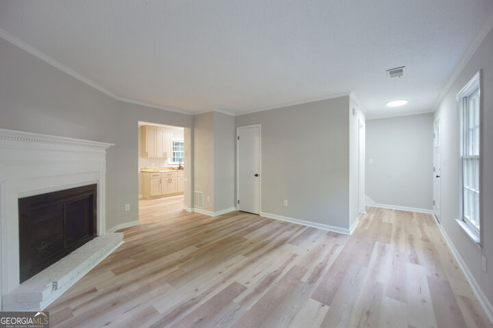 Property Photo:  5645 Estates Court  GA 30093 