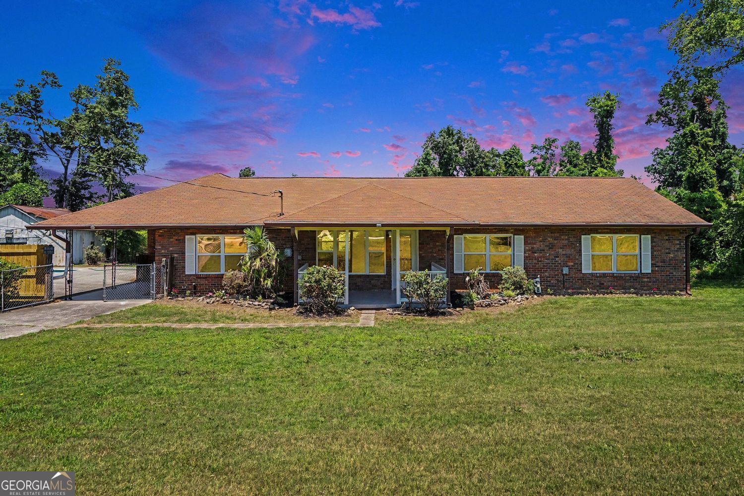 Property Photo:  961 McDaniel Mill Road SW  GA 30094 