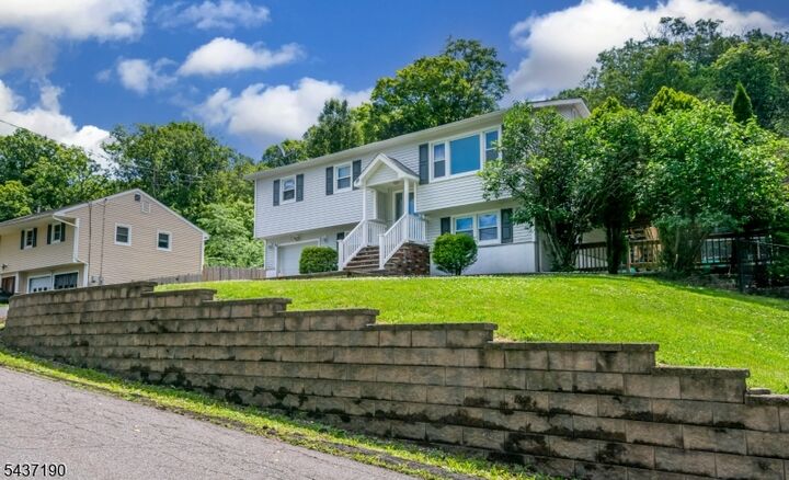 Property Photo:  88 Shore Rd  NJ 07821 