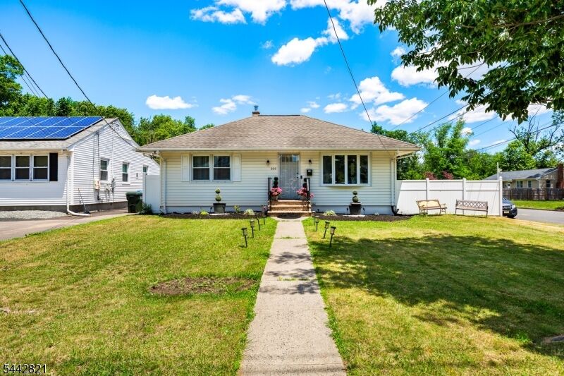 Property Photo:  800 N Washington Ave  NJ 08812 