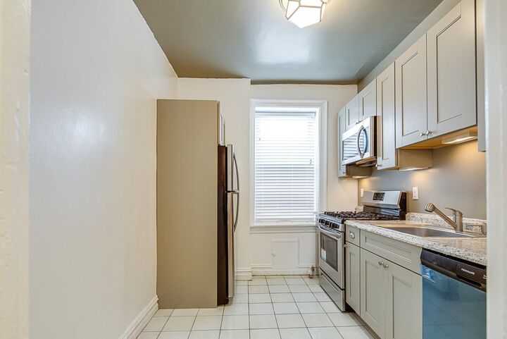 Property Photo:  101 73rd St 25  NJ 07047 