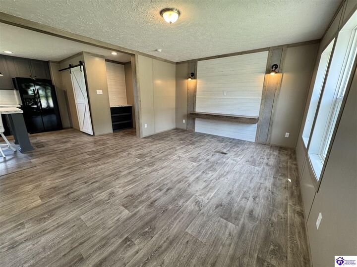 Property Photo:  115 Maple Street  KY 40146 