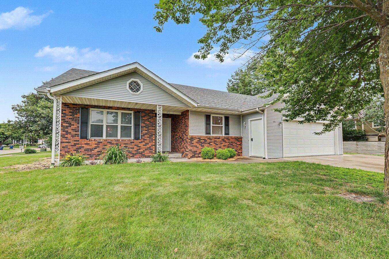 Property Photo:  416 E 15th Street  IA 50219 