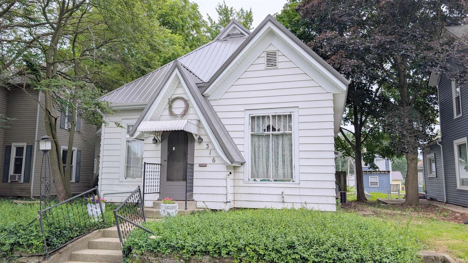 Property Photo:  316 W Wiley Avenue  IN 46714 