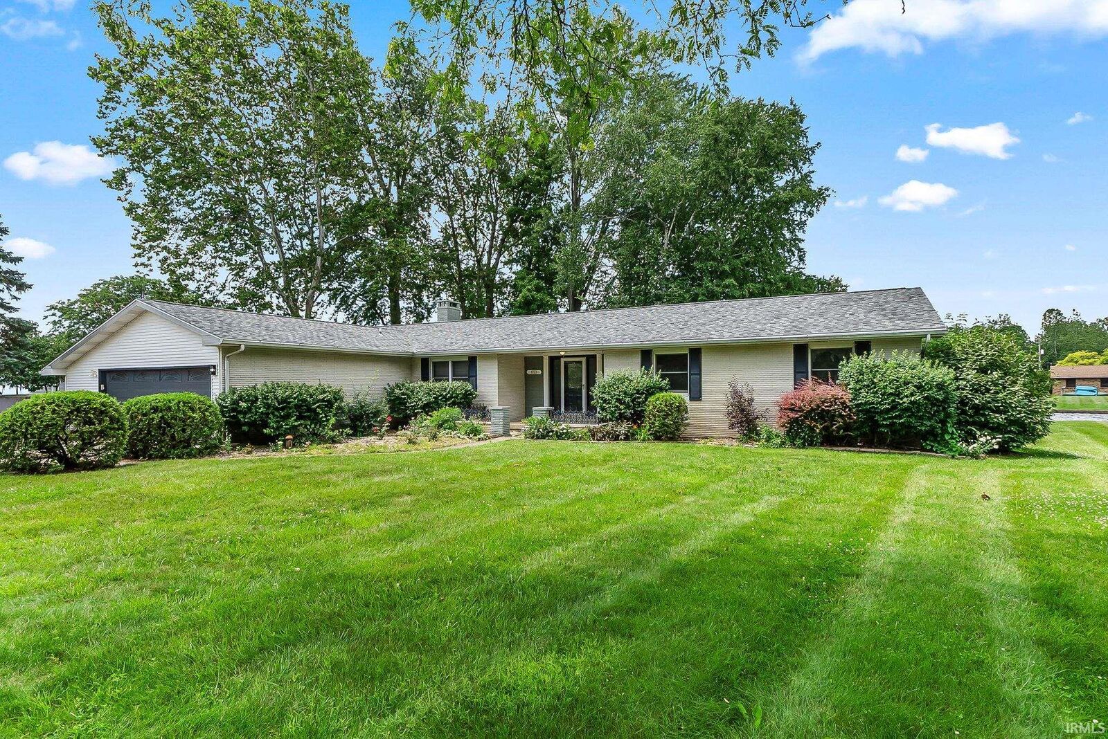 Property Photo:  1727 Sunfish Drive  IN 46580-1823 