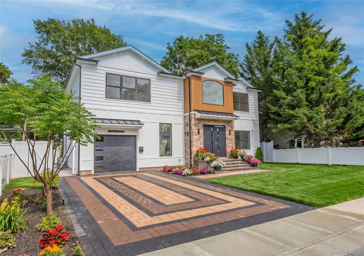 Property Photo:  172 Choir Lane  NY 11590 