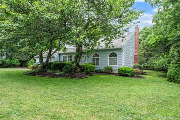 Property Photo:  3 Liberty Lane  NY 11764 
