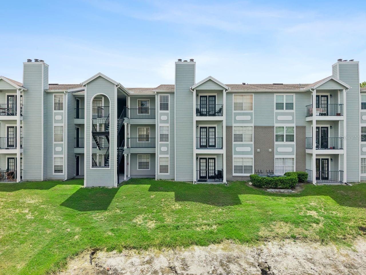 Property Photo:  2550 N Alafaya Trail 7203  FL 32826 