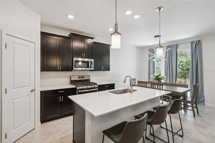 Property Photo: 1235 Dora Parc Lane FL 32757