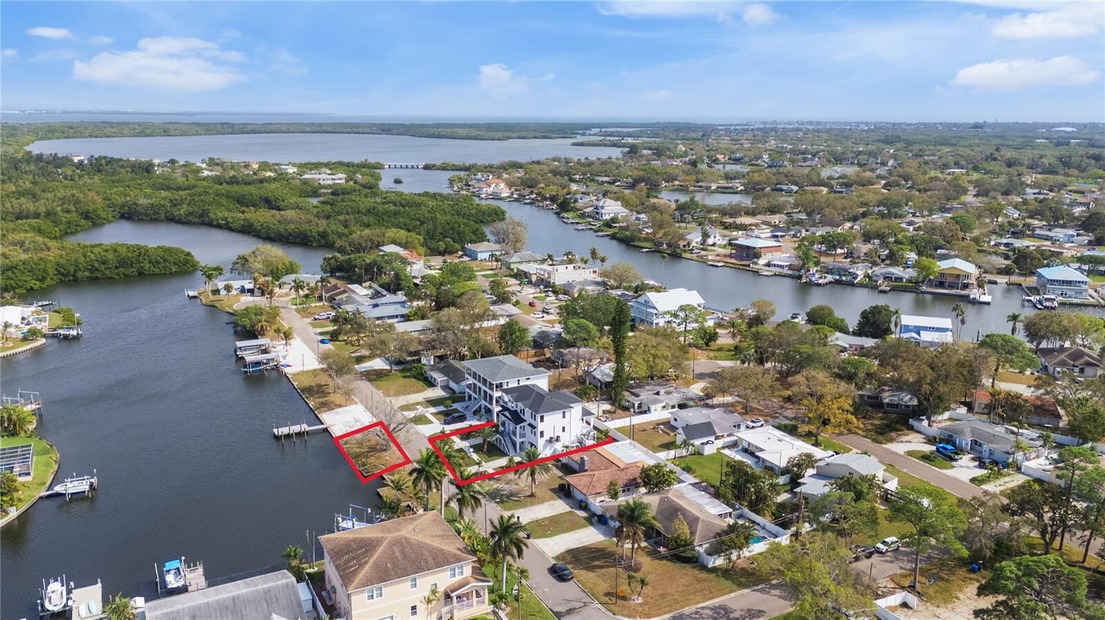 Property Photo:  220 90th Avenue NE  FL 33702 