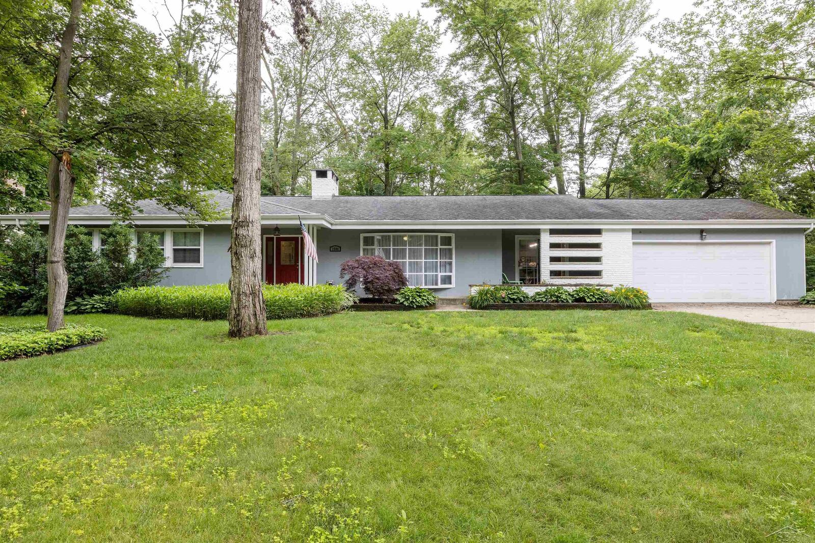 Property Photo:  1506 Timber Drive  MI 48642 