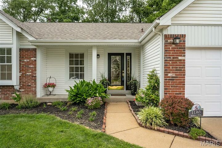 Property Photo:  11365 Brierhall Circle  MO 63043 