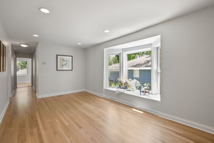 Property Photo:  125 Burton Street  IL 60030 