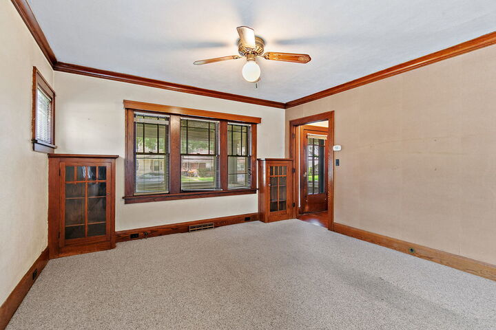 Property Photo: 2026 16th Avenue IL 61104