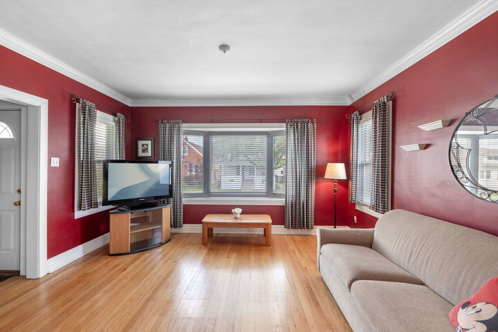 Property Photo:  4030 Vernon Avenue  IL 60513 