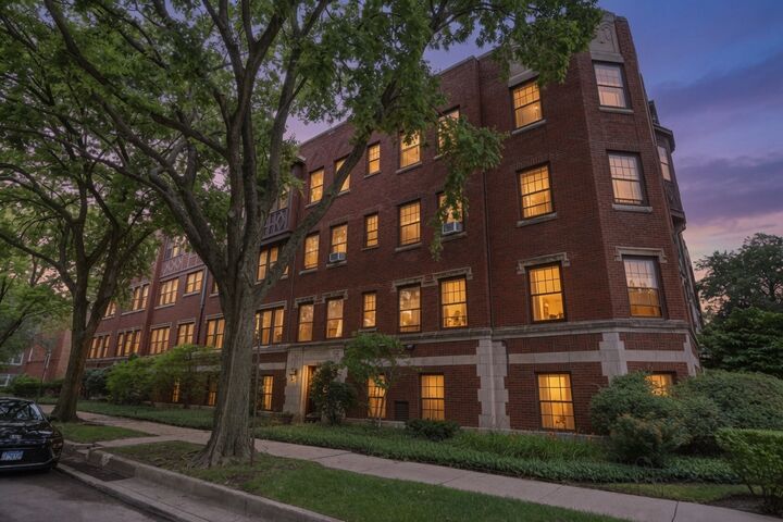 Property Photo:  446 Elmwood Avenue 2  IL 60202 