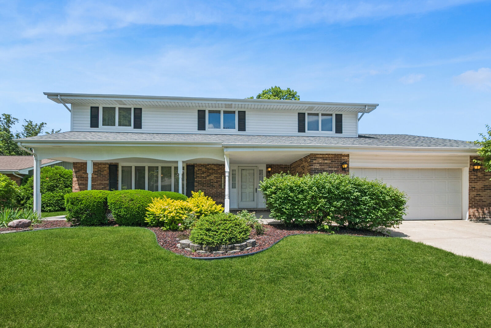 Property Photo:  11852 Oregon Trail  IL 60467 